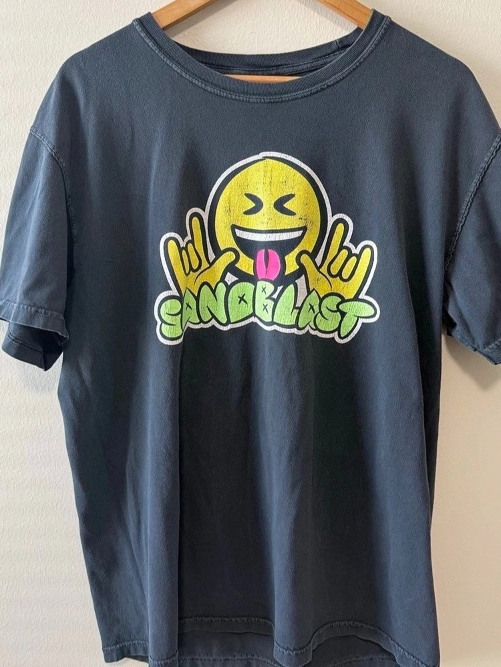 Sandblast Tee Graphic Short Sleeve Shirt Gray